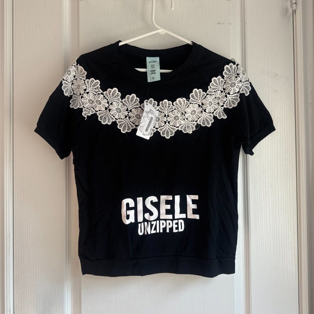 BNWT Graphic Tshirt